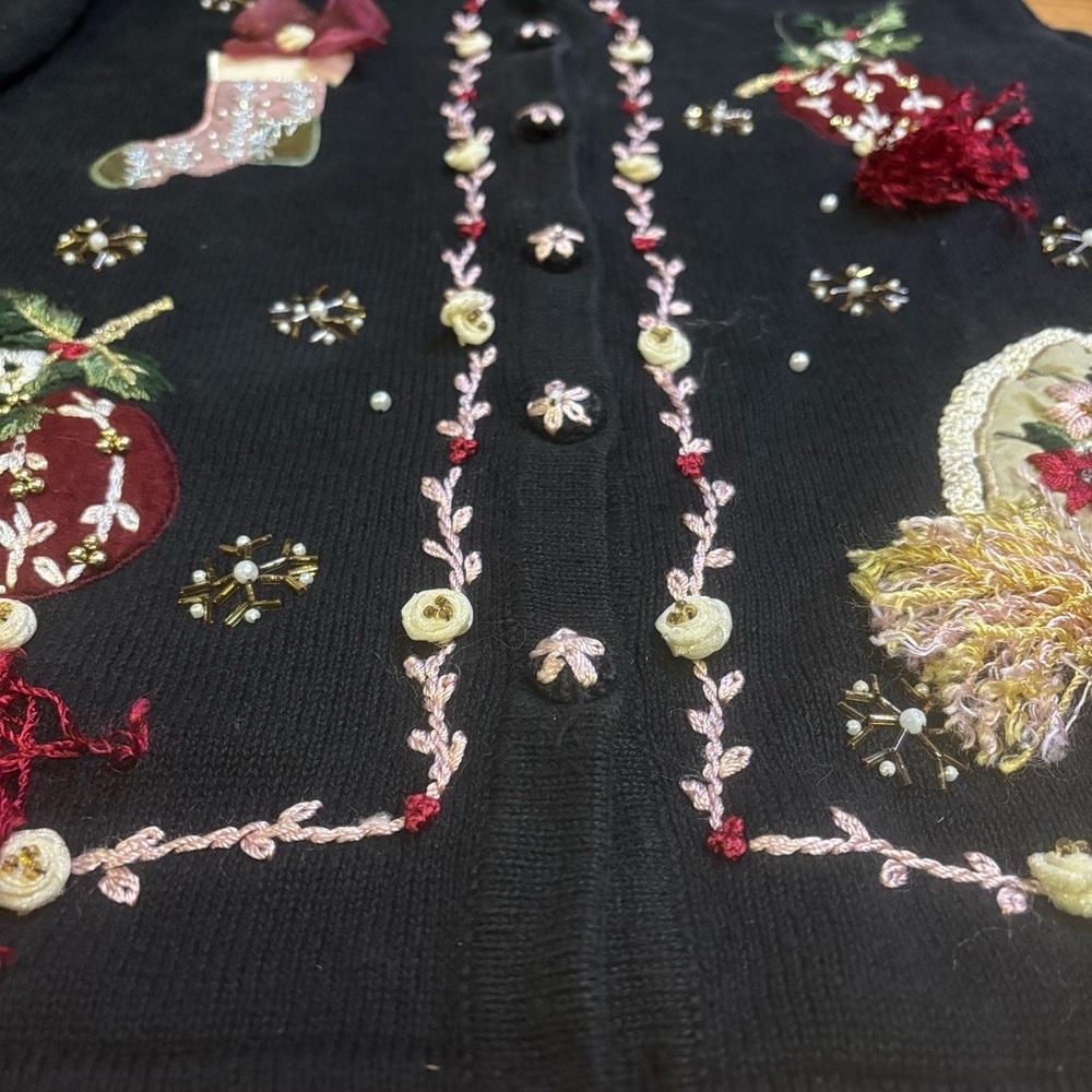 Vintage XL Christmas Sweater Black Beaded Embroidered  Flare Sleeves - Picture 7 of 13